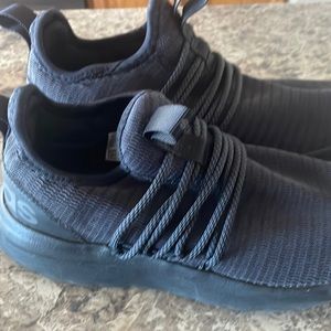 Mens Adidas Casual Tennis Shoe